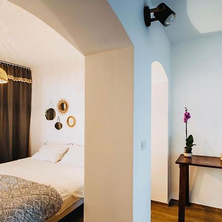 Appartement Casa Mado Abbrescia à Bari Extérieur photo